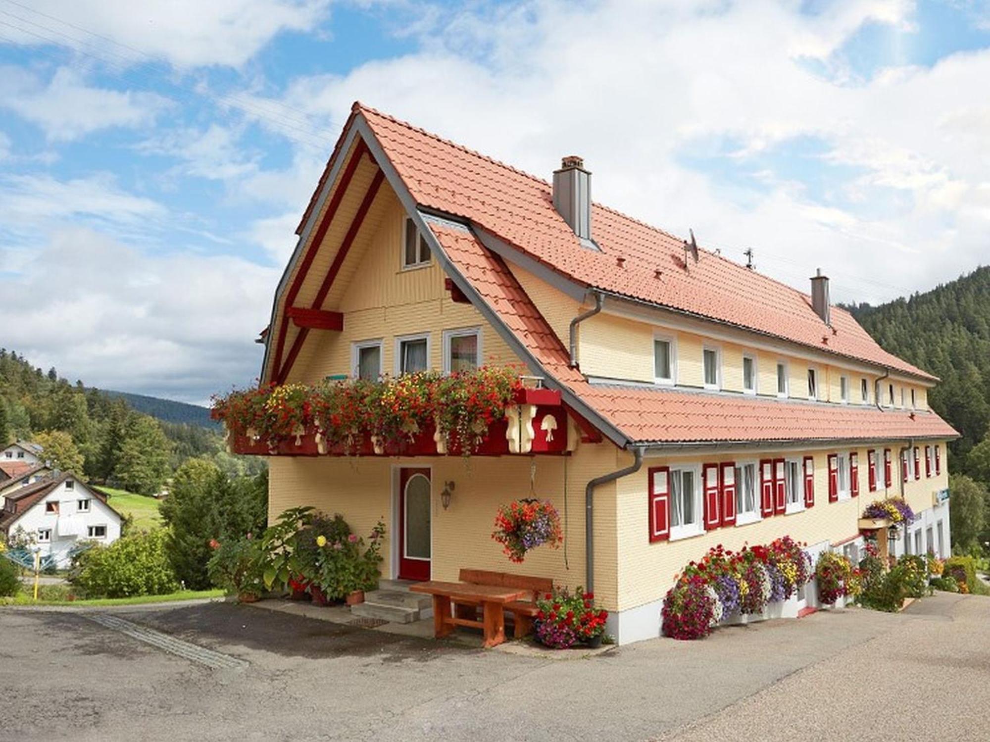 Gasthof-Pension Berghof Enzklosterle Exterior photo